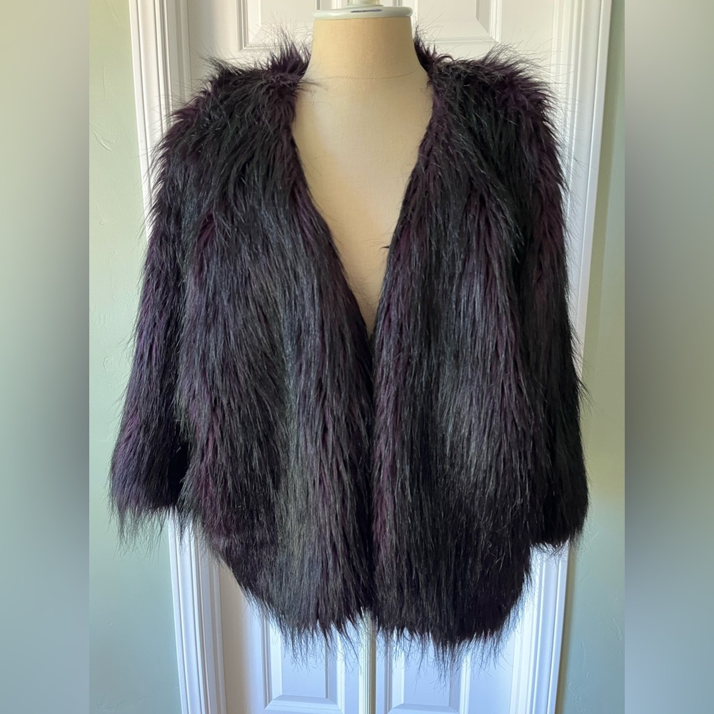 Elegant Faux Fur Jacket - Black/Purple